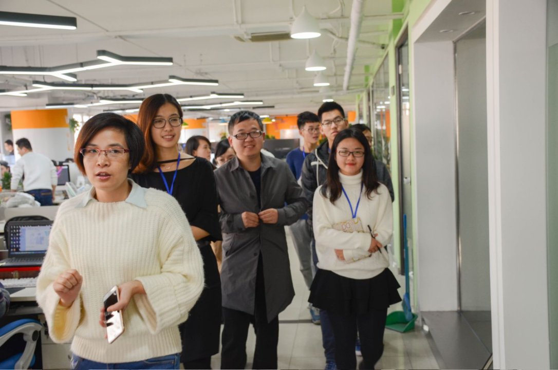 KK直播基地调研与人才对接